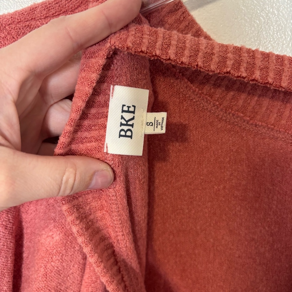 BKE Cutout Back Sweater Women’s Small Pink Rayon Blend Open Back - Picture 9 of 11